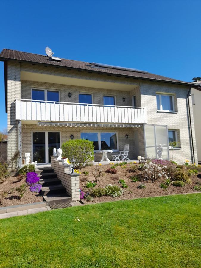 Ferienwohnung Und Gaestezimmer Iburgblick Bad Driburg Eksteriør billede