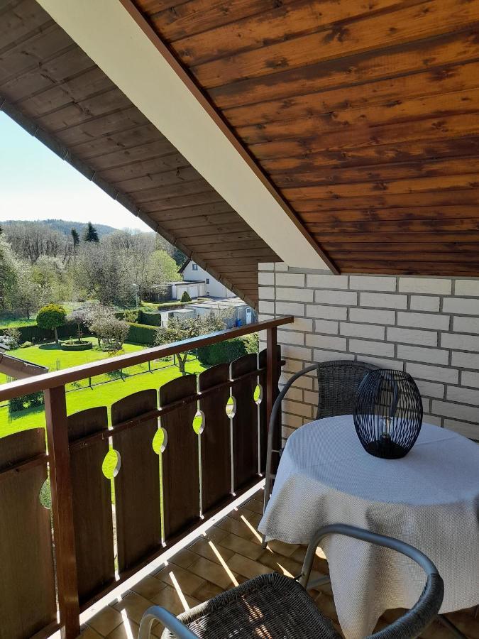 Ferienwohnung Und Gaestezimmer Iburgblick Bad Driburg Eksteriør billede