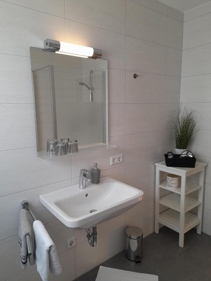 Ferienwohnung Und Gaestezimmer Iburgblick Bad Driburg Eksteriør billede